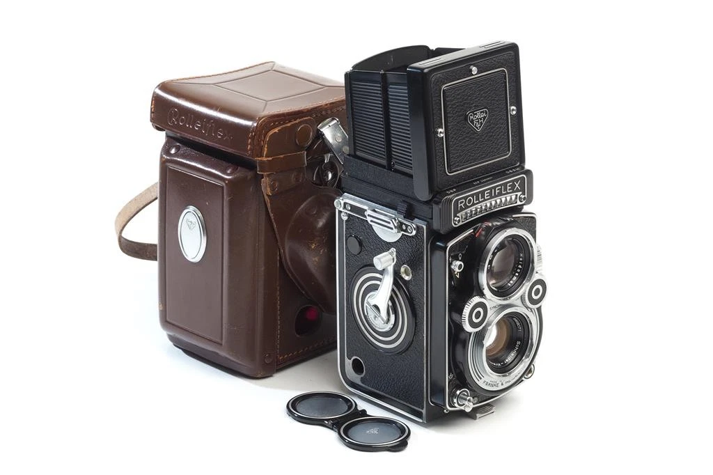 Étui Cuir Rolleiflex 3.5 – Allemagne – Pour Filtres Bay I / Pare-soleil / Bouchon