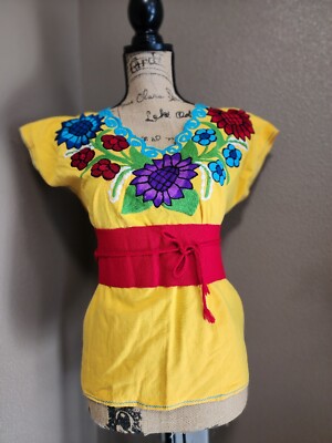 Mexican Hand Embroidered Top Blouse ONE SIZE  Black Red Flower Inludes  BELT 