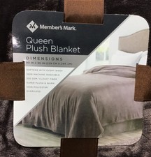 Members Mark Queen Plush Blanket Brown 90 x 96 Inches