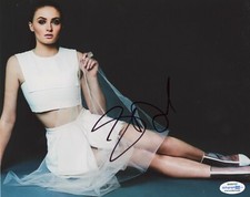 Sophie Turner Sexy Autographed Signed 8x10 Photo COA 