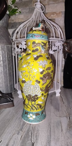19th Chinese yellow ground enamel famille rose gilt Dragon Small vase Urn Style - Picture 6 of 24