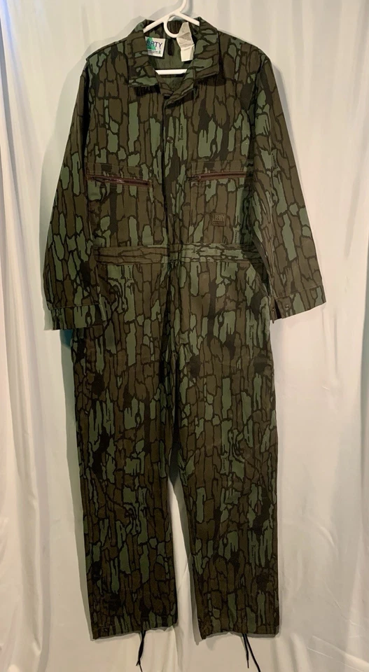 Liberty Trebark Camouflage Coveralls Size L Hunting Outdoor Apparel - Image 2 of 4
