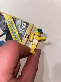 Lego 6848  Space  Strategic Pursuer Complete w / Manual  no box