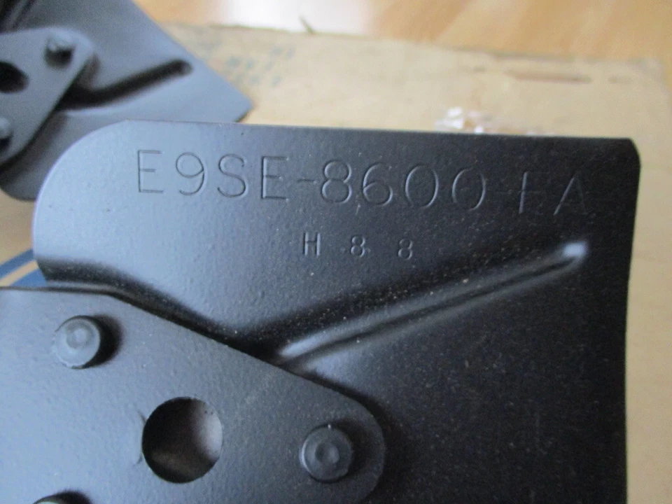 Ventilador de radiador Mercury Cougar Ford Thunderbird 1989-1992 E9SZ-8600-A 3,8 L OEM NUEVO EN STOCK Foto 4 de 4