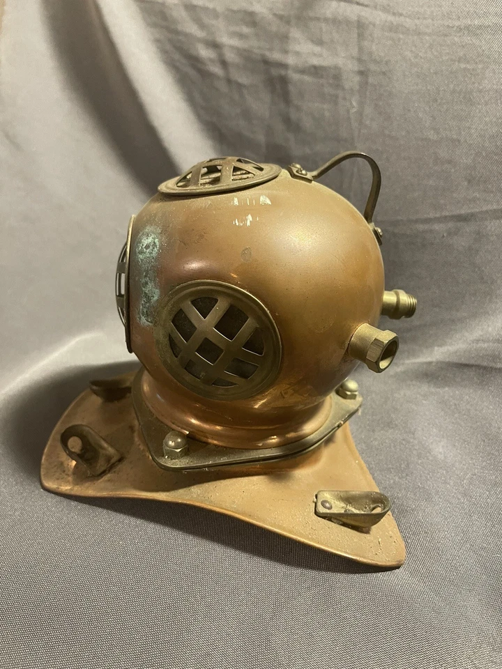 Reloj Vintage Publicidad Miniatura Buceo Casco Latón Cobre Náutico Marítimo Foto 3 de 4