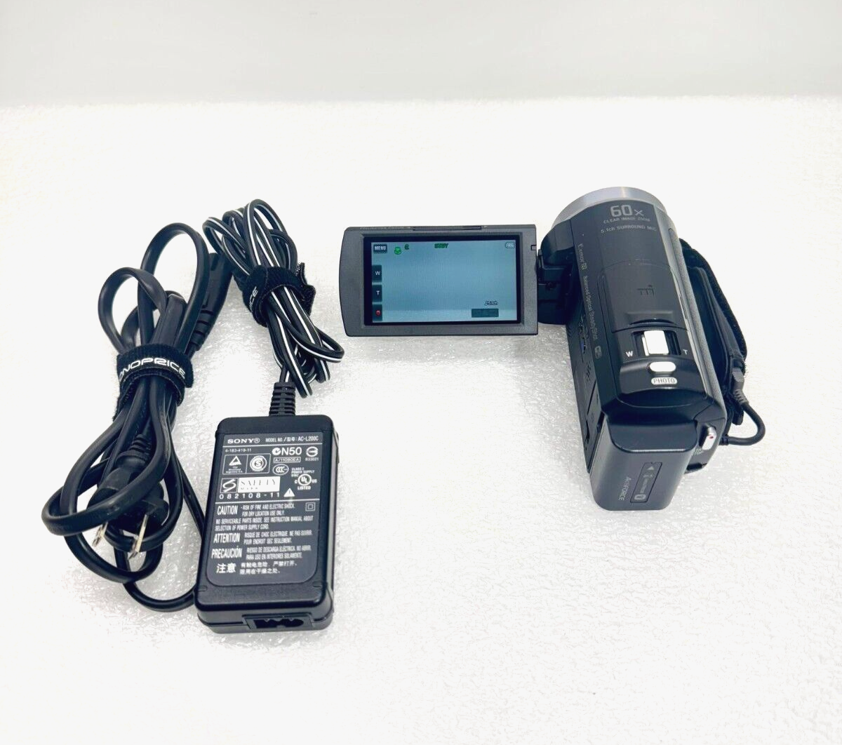 SONY HDR-PJ540 Handycam Compact Camcorder with 8GB MicroSD Card in Black-image