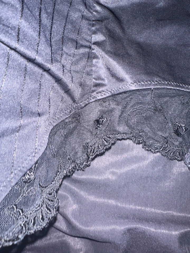 Body Chantelle Negro Encaje Ribete Copa D Talla EE. UU. 10 Prendas moldeadoras Correas Ajustables Foto 2 de 4