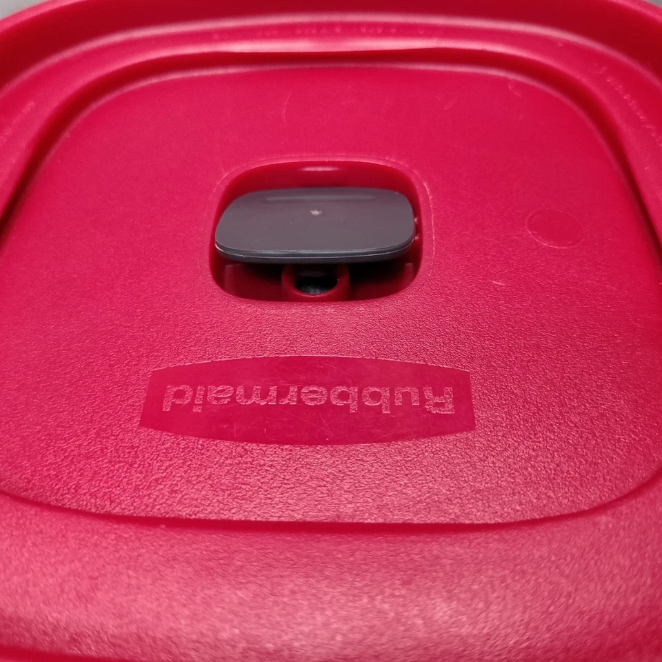 2 tapas de repuesto Rubbermaid ventiladas Easy Find 6,5" verde azulado cuadrado 7D85 Foto 4 de 4