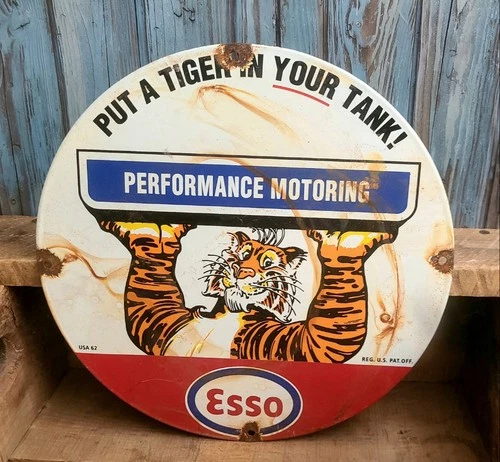 Vintage 1962 ESSO Tiger In Your Tank Porcelain Metal Gas Pump Plate Sign