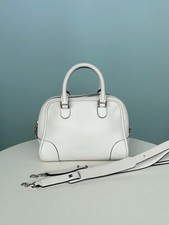 Loewe Pre-Owned Authentic Crossbody Bag White Base length 23 centimeters