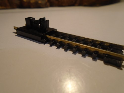 N SCALE BUMPER BRASS TRACK SECTION 1-163-1 - Picture 4 of 7