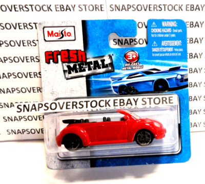 2018 MAISTO RED VOLKSWAGEN NEW BEETLE CABRIOLET CONVERTIBLE, FRESH METAL 1:64