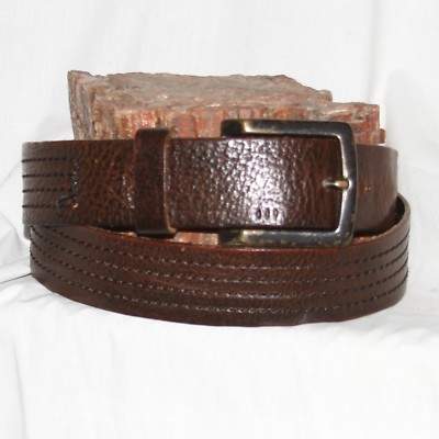 Levi's brown Leather stitched Belt M 34 & 1½'' Wide with brass buckle