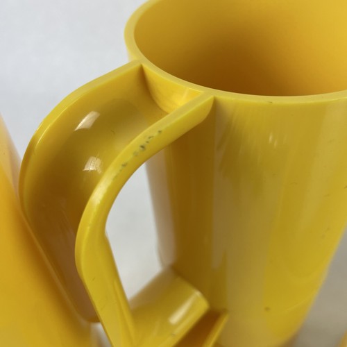 Heller Massimo Vignelli Yellow 24 pc Dinnerware Set Mugs Plates Anacapa Utensils - Picture 17 of 19