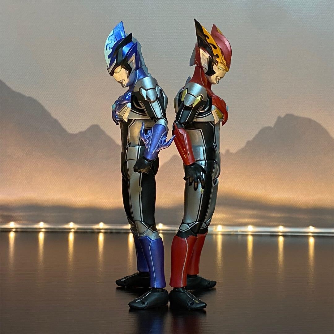 SHFiguarts Ultraman R / B ULTRAMAN BLU AQUA & ROSSO FLAME Set