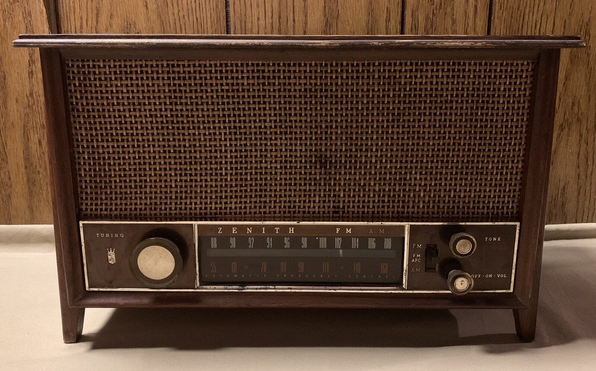 Vtg Antique 1946-1951 Zenith Long Distance AM FM Wooden Radio