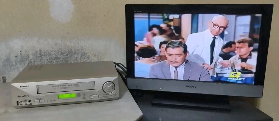 SHARP VC-MH781 VIDEOREGISTRATORE SUPER VHS 6 TESTINE STEREO CON TELECOMANDO  - Immagine 2 di 4