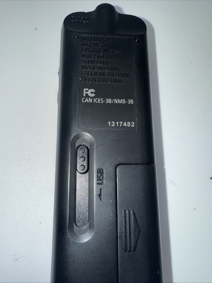 Sony ICD-PX370 Mono Digital Voice Recorder with Built-In USB  - Image 2 of 3