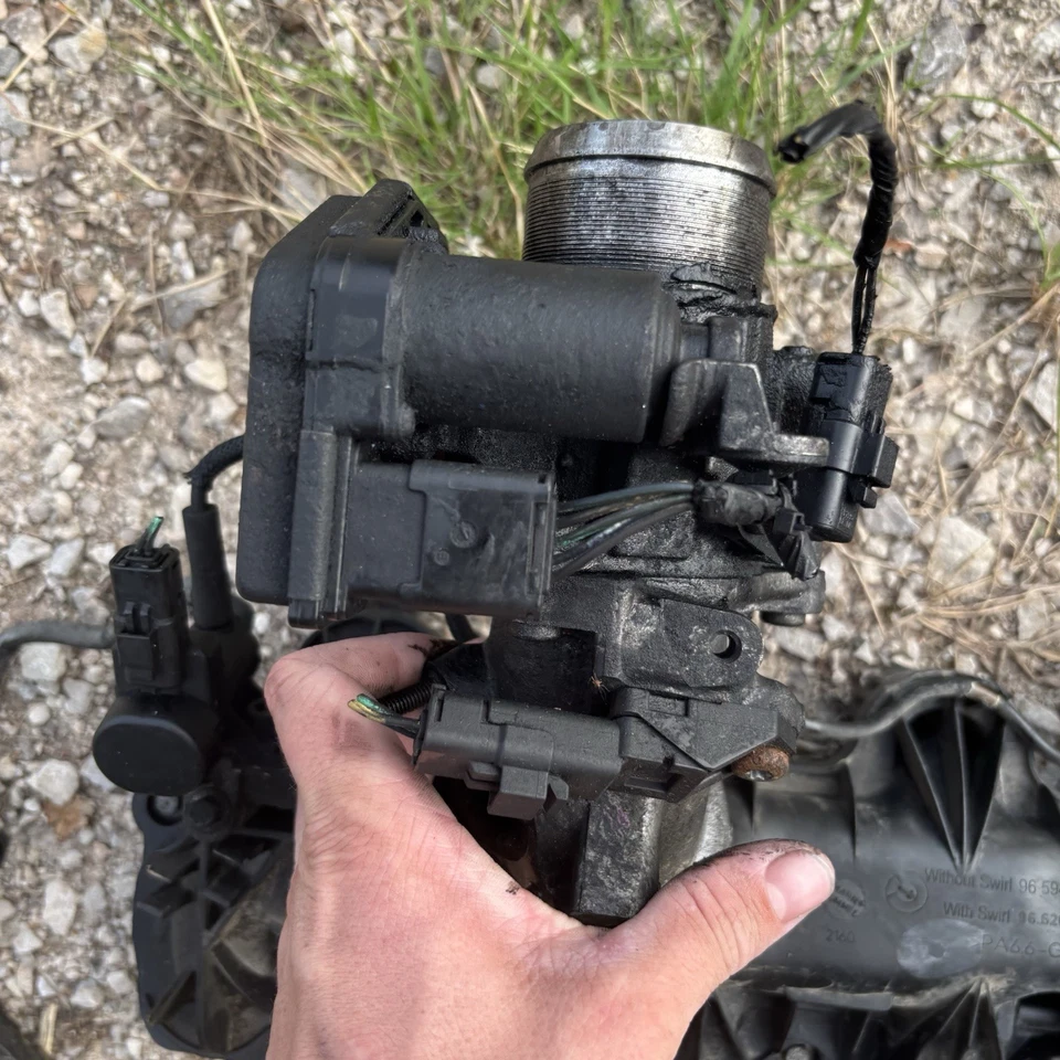 Colector de entrada Land Rover Freelander 2 TD4 2008 Foto 2 de 4