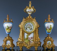 GORGEOUS ANTIQUE FRENCH PARIS PORCELAIN & GOLD GILT BRONZE GARNITURE CLOCK SET