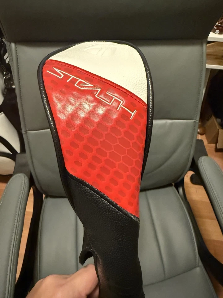 TaylorMade Stealth 2 22* 4 Hybrid/Rescue Fujikura Ventus TR Red Senior Flex - Imagem 2 de 4