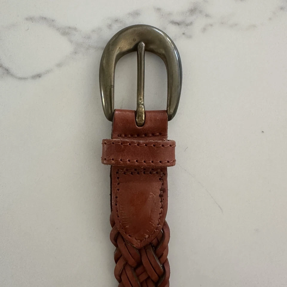 Cinto de couro trançado vintage Anthropologie fivela de latão marrom médio médio - Imagem 2 de 4