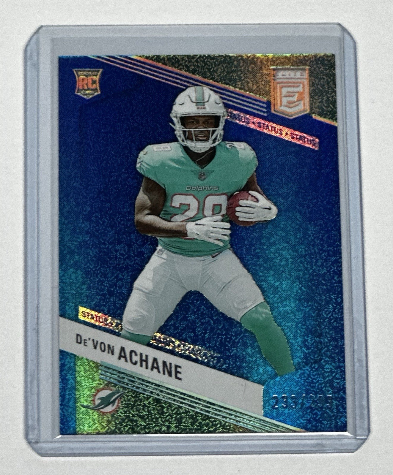 2023 Donruss Elite De'Von Achane RC Status Sparkle #233/299 Dolphins