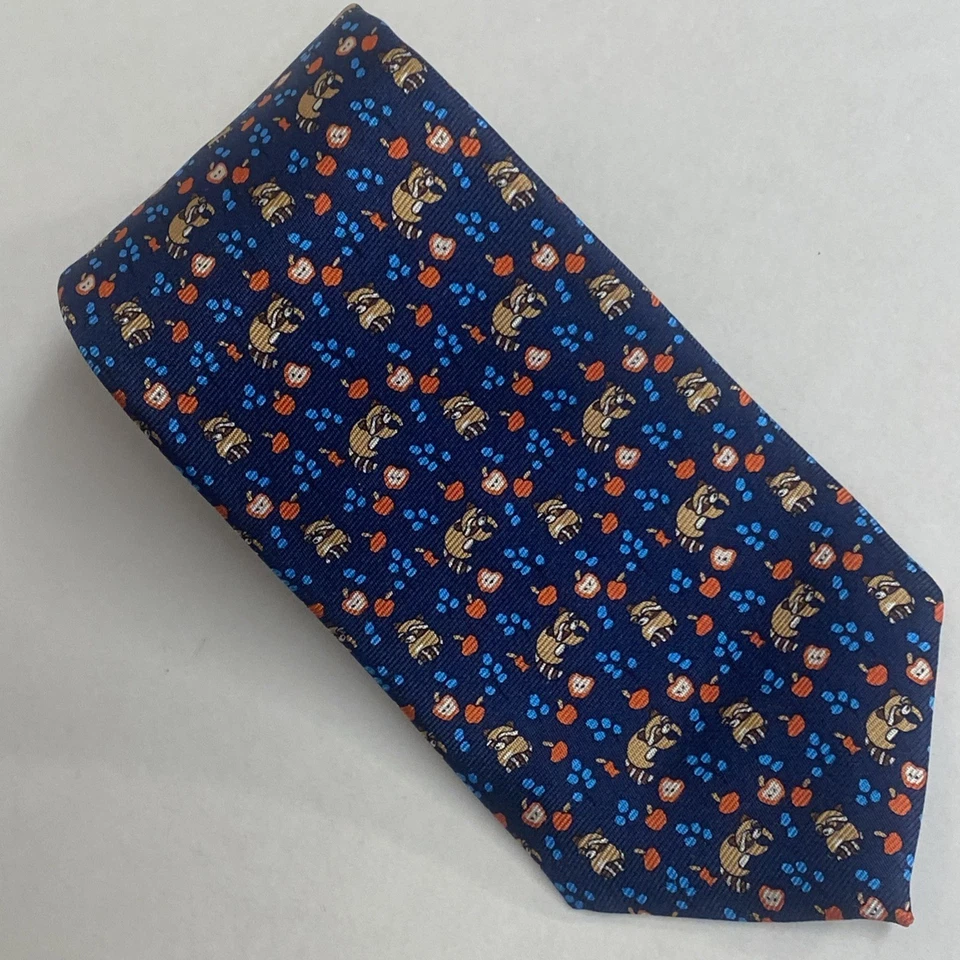 Corbata BROOKS BROTHERS POLAR ROJA Niños Repp Seda Azul Estampado Mapache EE. UU.   A50 Foto 3 de 4