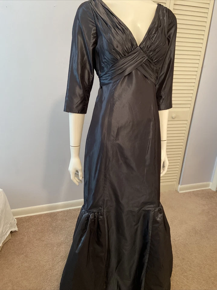 Gorgeous Teri Jon by Rickie Freeman ​Special Occasion Dress 100% Silk Blue EUC - Image 3 of 4