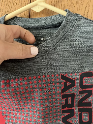 Under Amour Boys Activewear Top Youth Small Gray T-Shirt Logo HeatGear Loose - Picture 4 of 6