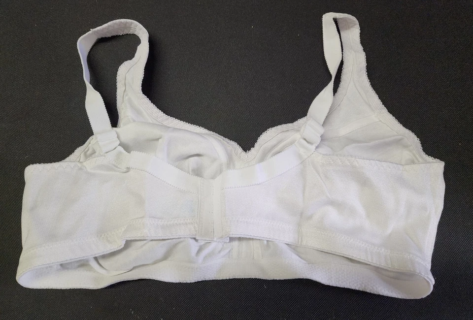 Vintage Sears Bullet Bra Size 38D Soft Cups Wire Free Full Coverage White 56426 Foto 3 de 4