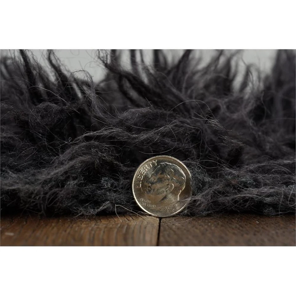 Nueva alfombra Linon Flokati tejida a mano de lana 8'x10' en gris Foto 4 de 4