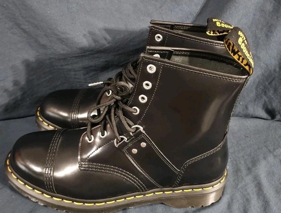 Dr Martens 1460 Black Smooth In Men display picture 1