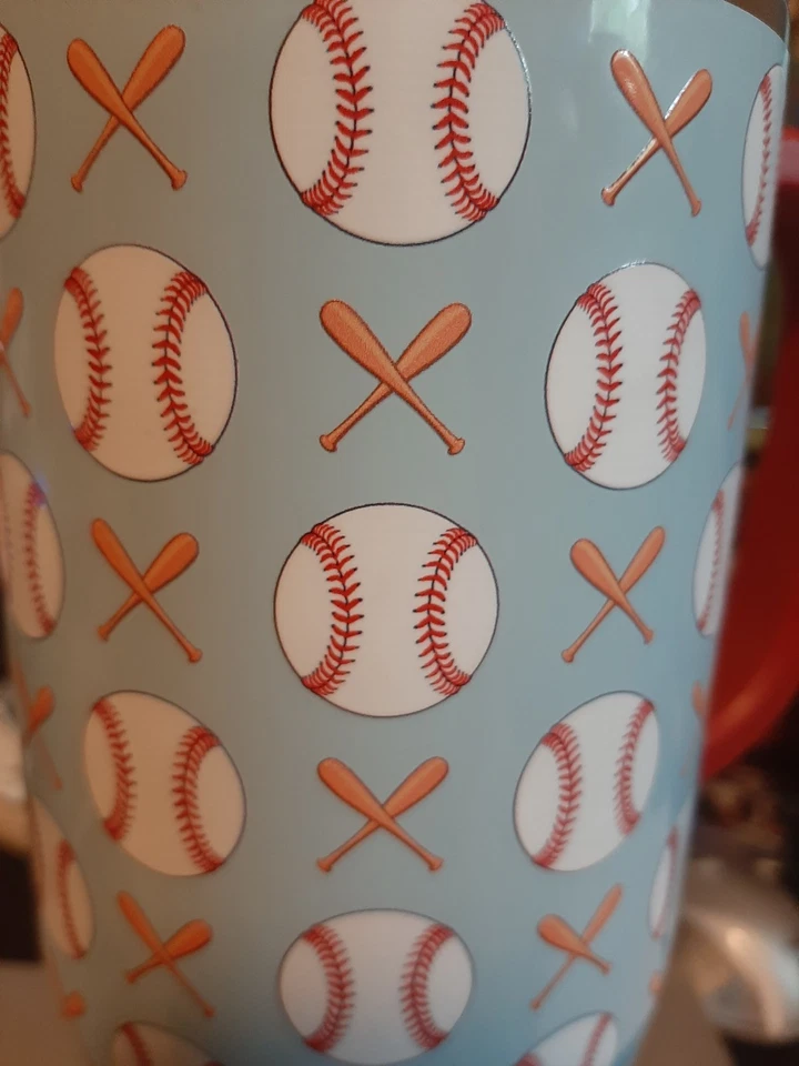 SWIG LIFE ! 40OZ MEGA MUG ( HOMERUN DESIGN )(BASEBALLS & BATS RAISED TEXTURE) !! - Image 3 of 4