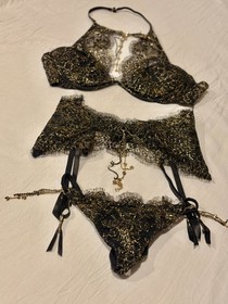 Soiree Set: Agent Provocateur Bra, Waspie (suspenders), Knickers - High Glam