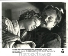 Press Photo Martha Plimpton & Rutger Hauer in "The Beans of Egypt, Maine" Movie