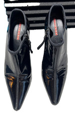 PRADA BLACK PATENT LEATHER WOMENS 7 BOOTIES MID-HEEL SIDE ZIP POINTY TOE Italy