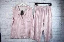 Vie De Reve 2pc Pajama Set (Sleeveless Shirt / Crop Pants) - Womens Size L - NEW