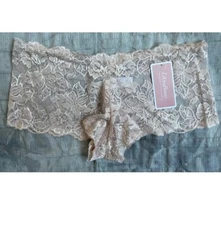 Ladies Cream Tan Shorts/briefs/knickers Size 8-10 