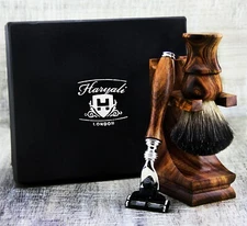 Stunning Wooden Hair Remove Shaving Kit with Brush and Safety Razor & Wood Stand