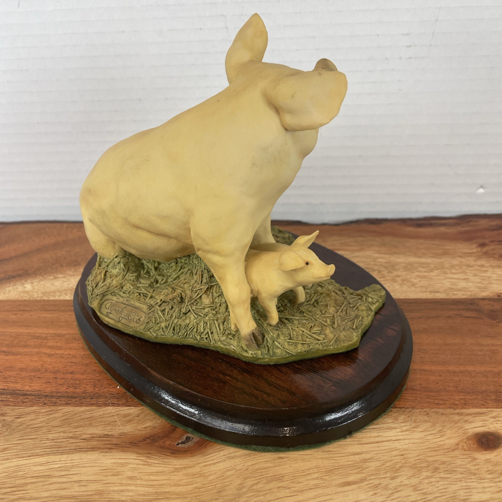 Aynsley MasterCraft Hand Painted Pig and Piglets Ornament Piglets Figurine 5"