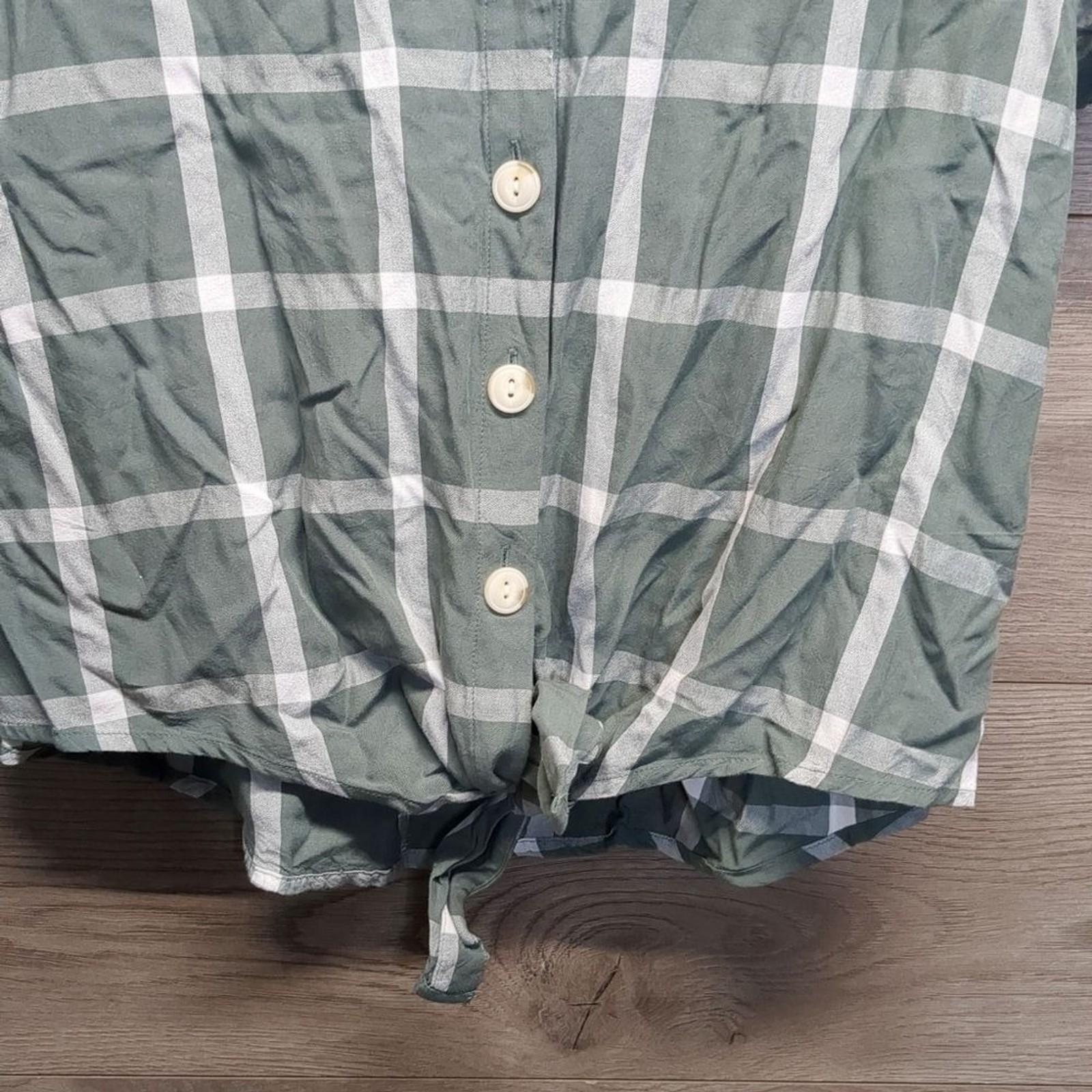 Universal Thread Olive Plaid Button-Down Shirt Wo… - image 3