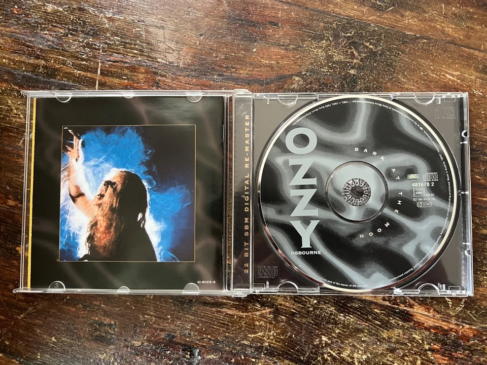 OZZY OSBOURNE -  Bark at the moon - CD - epic 4816782 - Bild 2 von 3