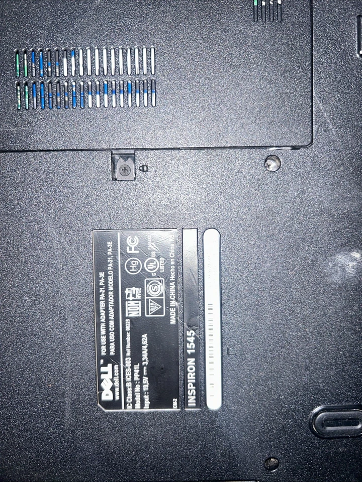 Laptop Dell Inspiron 1545 PARA REPUESTOS SOLO SIN PROBAR disco duro incluido Foto 4 de 4