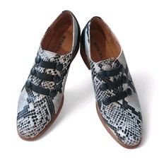 Bresley 38 Womens Shoes Snake Skin Look Low Heel Button Front Feature C11117