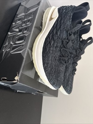 Size 8.5 - Nike LeBron 15 Low Metallic Gold