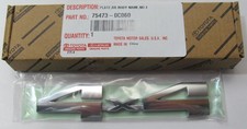Genuine Oem Toyota 75473-0c060 Chrome 4x4 Truck Name Plate Emblem Self Adhesive