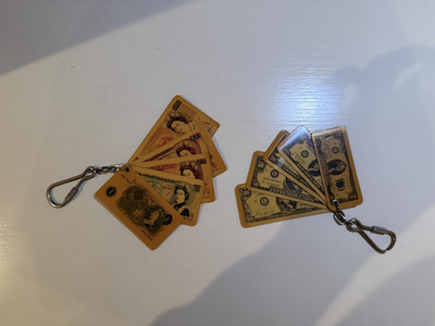 Vintage USA 5 Laminated Dollar Bills and UK Sterling Pound Banknotes Keychains