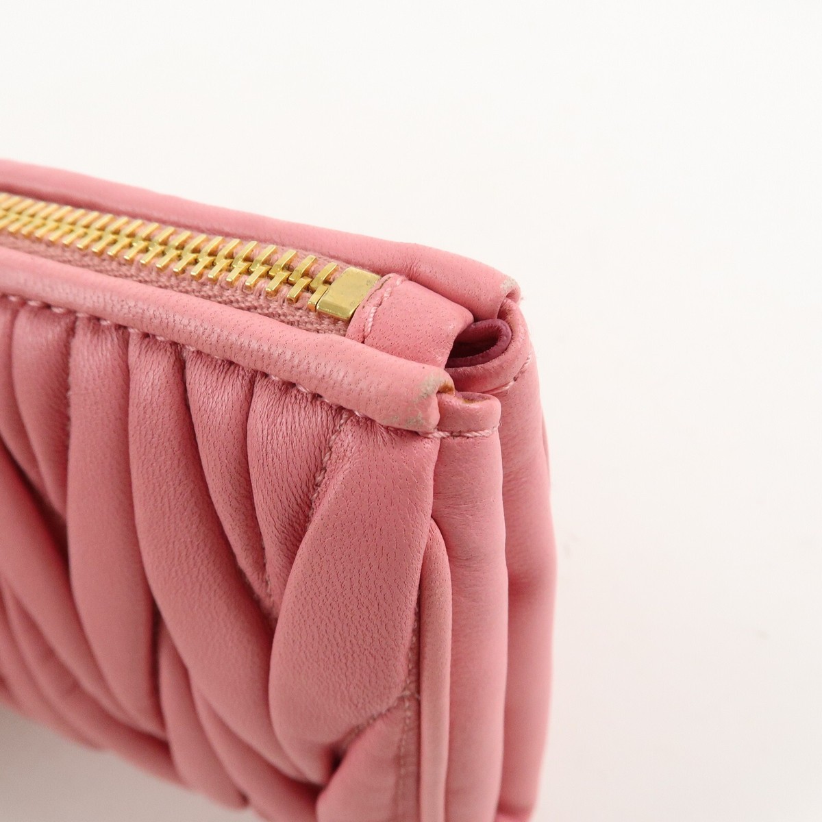 miu様確認 MIU MIU Matelasse Pouch Clutch Bag Pink Leather 5N1455 Auth Used