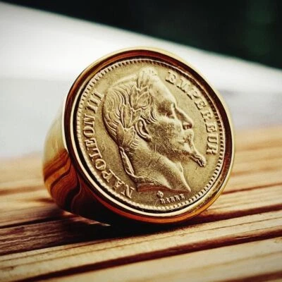 Bague Chevalière Ronde 20 Francs Napoléon III Tête laurée Doré Or fin - Photo 1/4